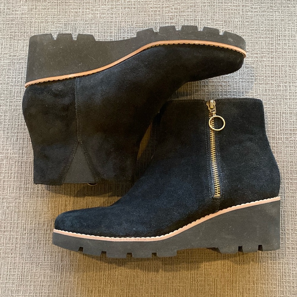 Vionic Hazal Wedge Booties - Water Repellent